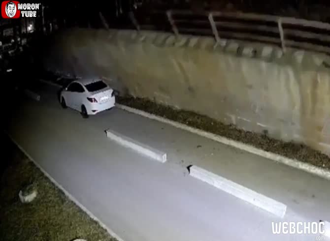 Video :It wasn't the appropriate parking spot